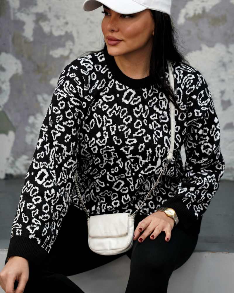 بلوز بافت زنانه پلنگی آستین بلند یقه گرد ریز بافت کد 1907