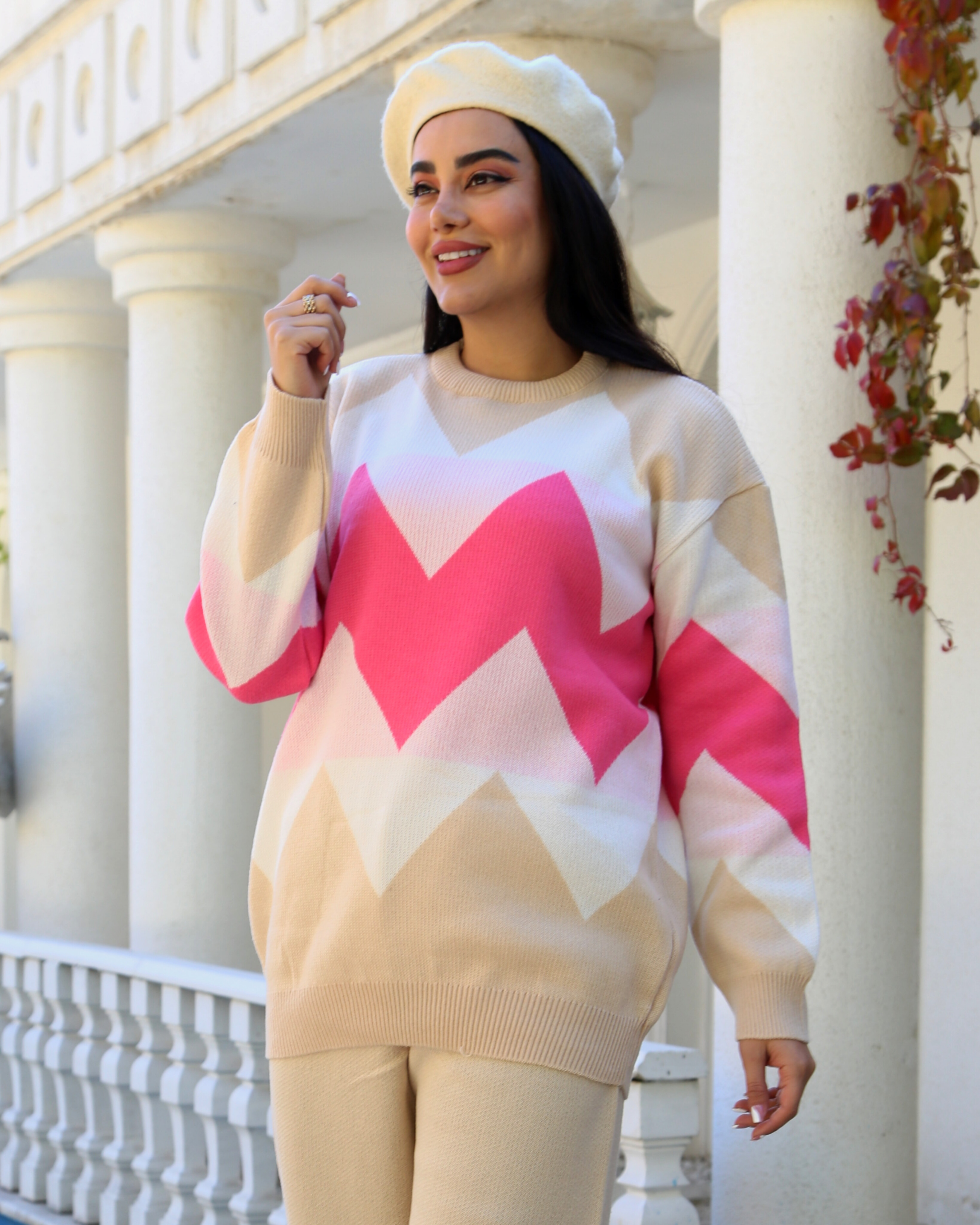 بلوز بافت زنانه طرح هفت و هشتی یقه گرد آستین بلند رنگ ترکیبی ریز بافت کد 1926