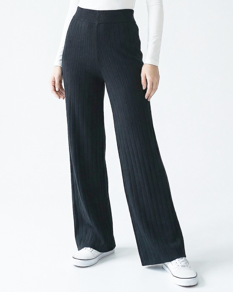 شلوار بافت زنانه راسته طرح تمام کش بافت خطی عمودی کمر کش پهن کد1928