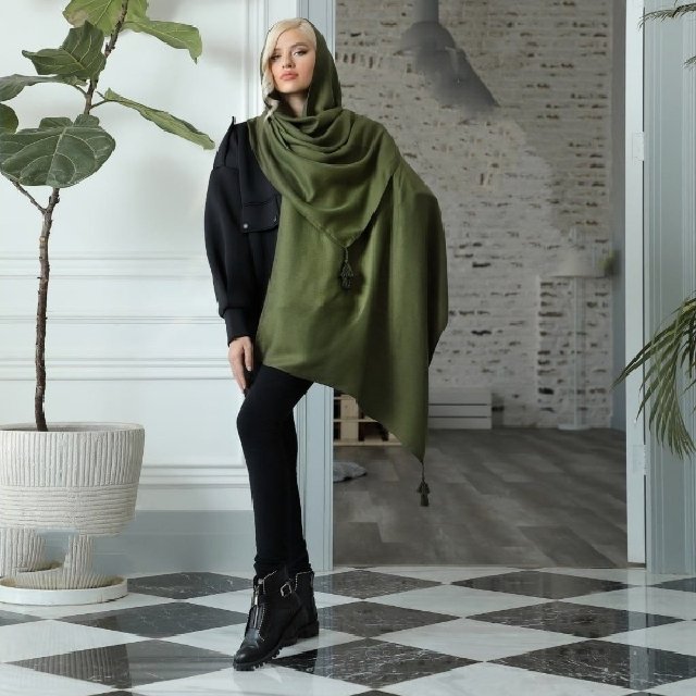 شال نخی براق منگوله دار نیلا 00004