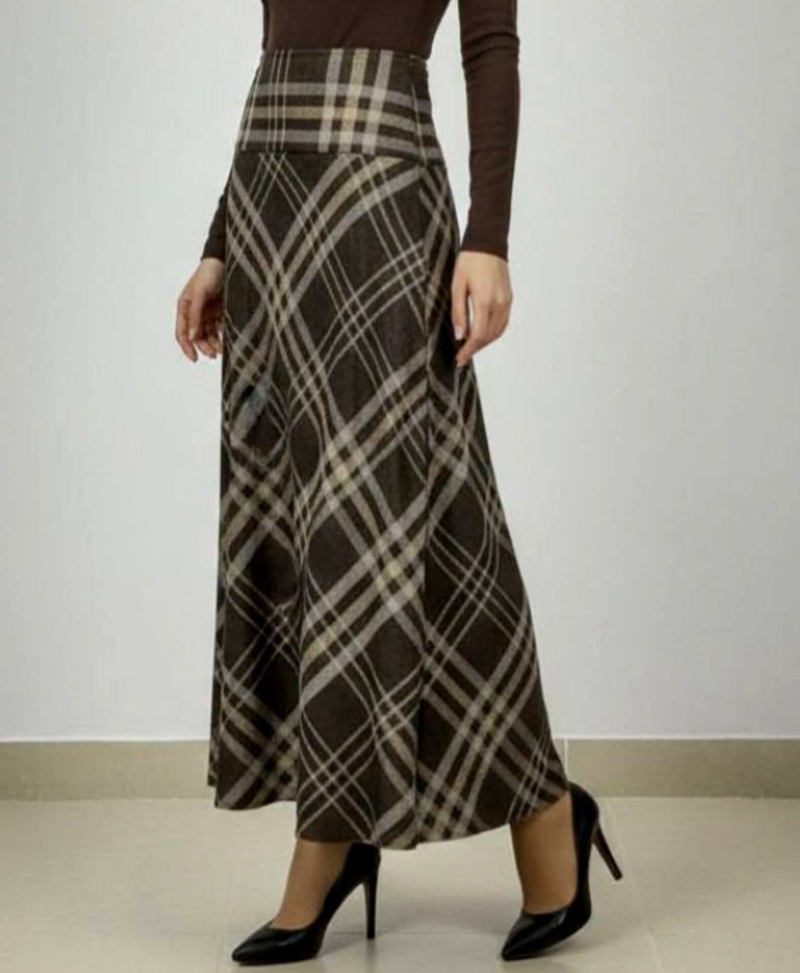 دامن بلند نیم کلوش کمر پهن بدون چاک طرح خط مورب زنانه کد 0292