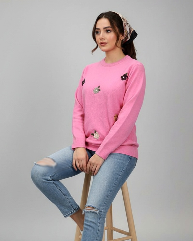 بلوز بافت گلدوزی گل‌های برجسته جنس بوکله آستین بلند یقه گرد زنانه کد 1858