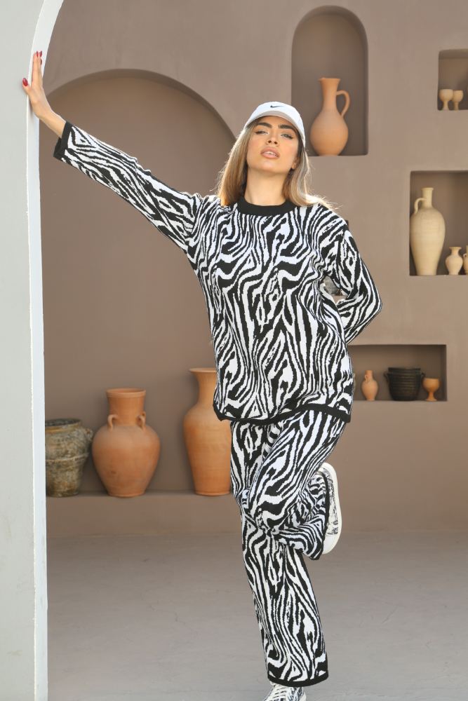 ست بافت زنانه بلوز شلوار مدل زبرا یقه گرد آستین بلند کد 1878